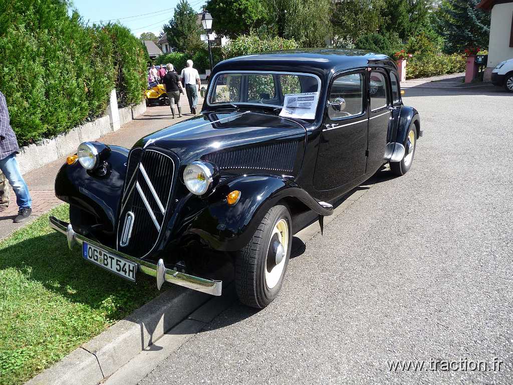 2014_Lipsheim (62).JPG - 33ème Bourse d'échange à Lipsheim, Citroen Traction 11 Familiale